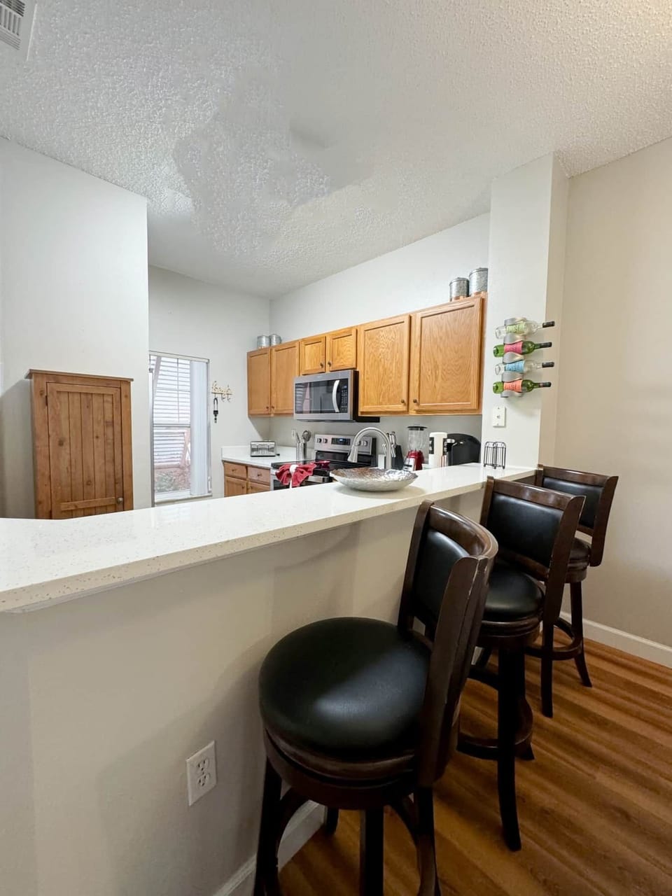 full kitchen