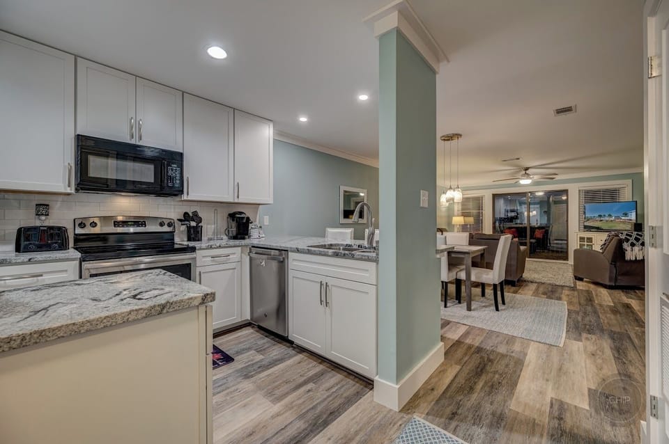 Brand New Kitchen with new appliances