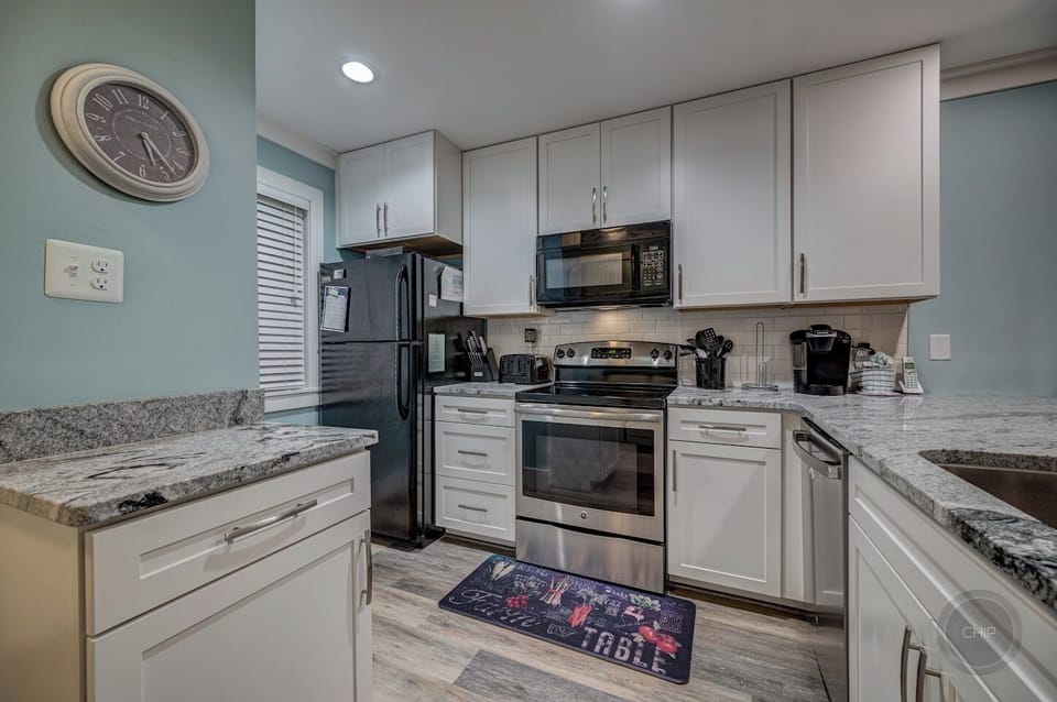 Fully equipped kitchen
