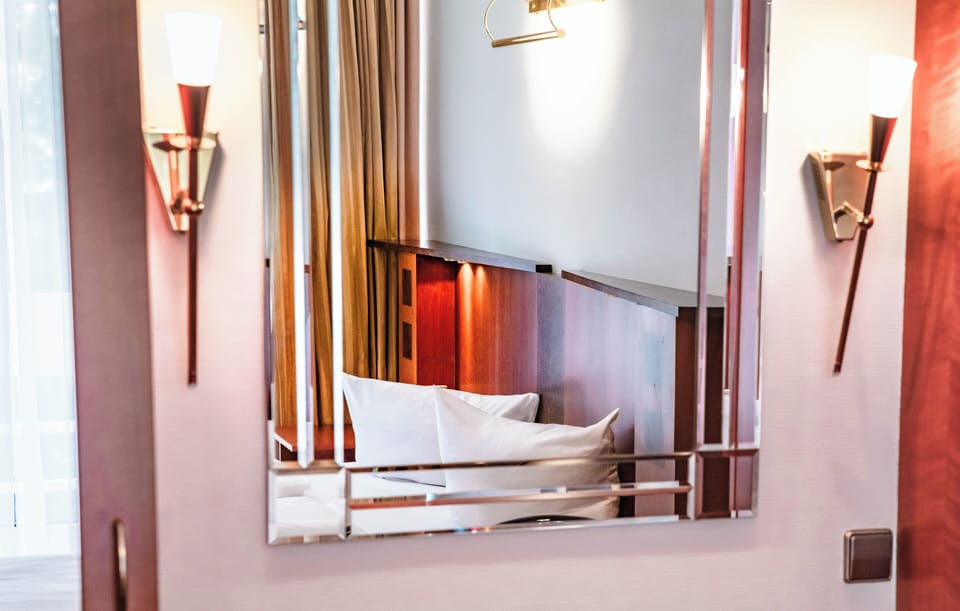 Suite | Hypo-allergenic bedding, soundproofing, free WiFi, bed sheets