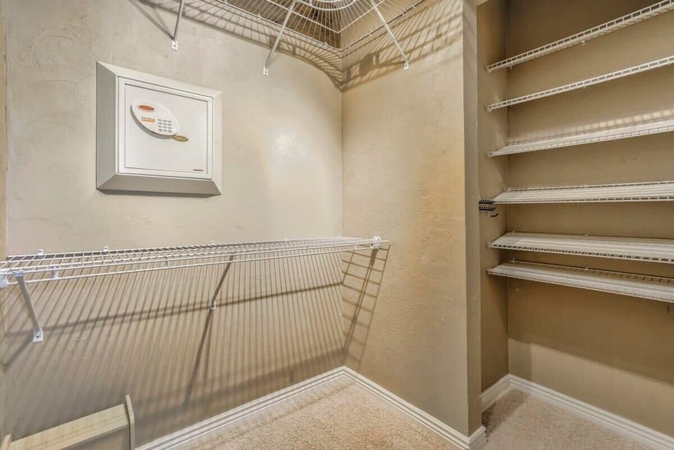 Master Bedroom Closet