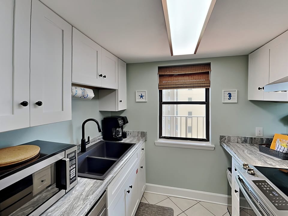 Fully Equipped Kitchen with Stainless Steel Appliances