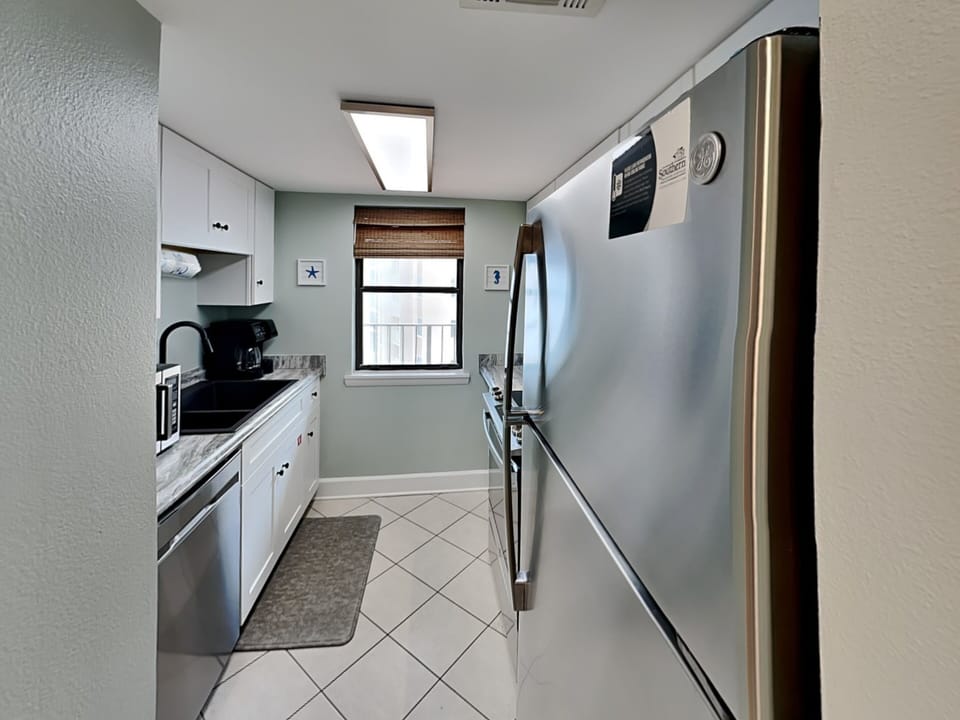 Fully Equipped Kitchen with Stainless Steel Appliances