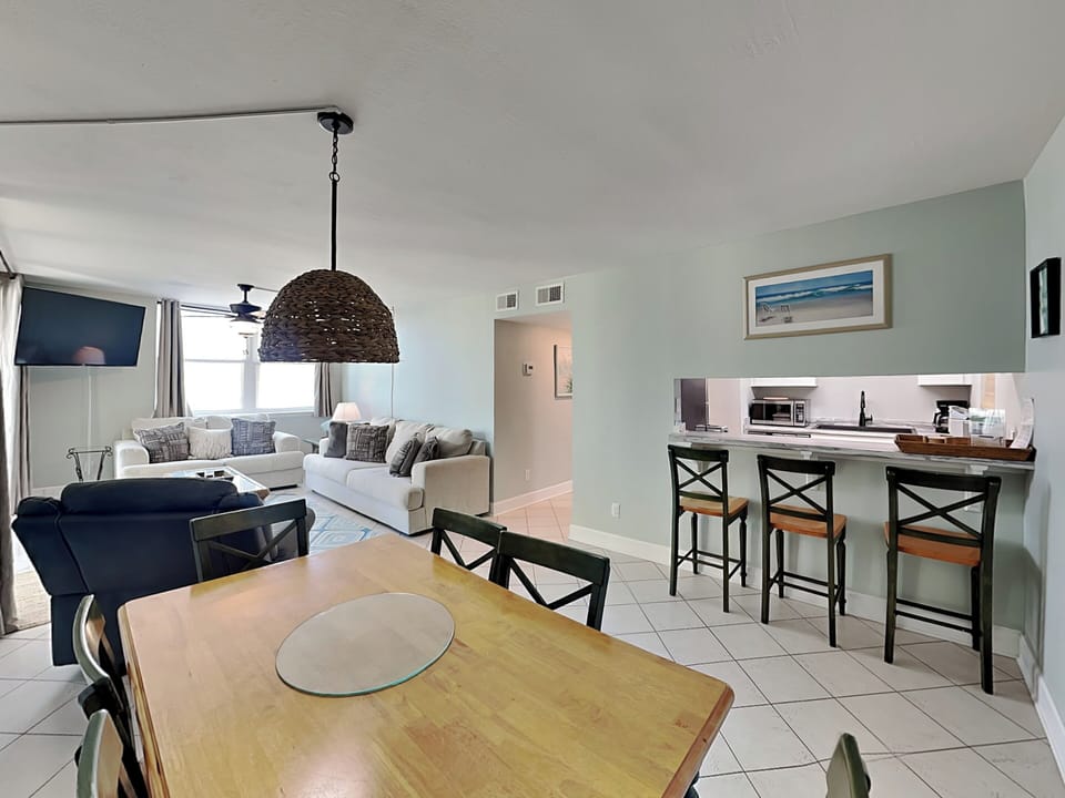 Dining Area - Table for Six and Bar Seating for Three