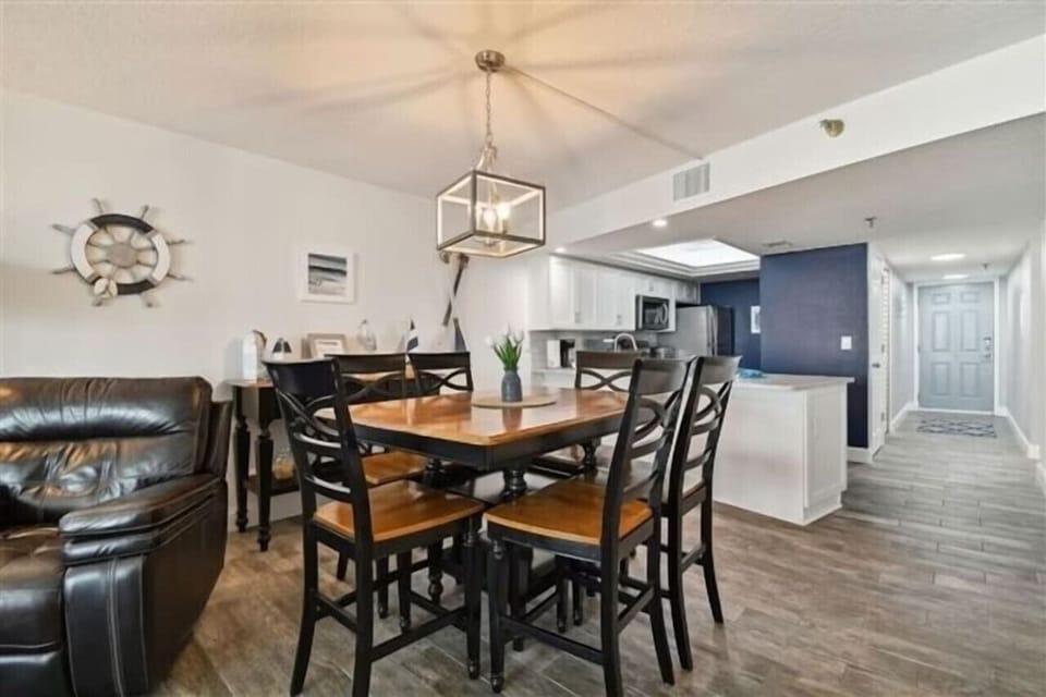 open concept kitchen, dining and family room