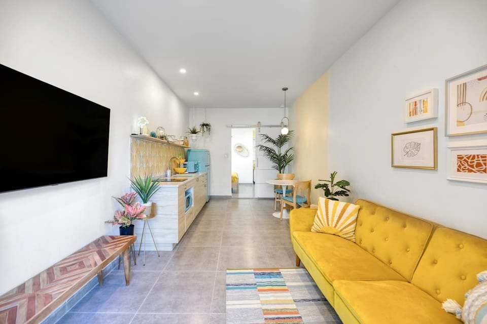 Pineapple Living Room