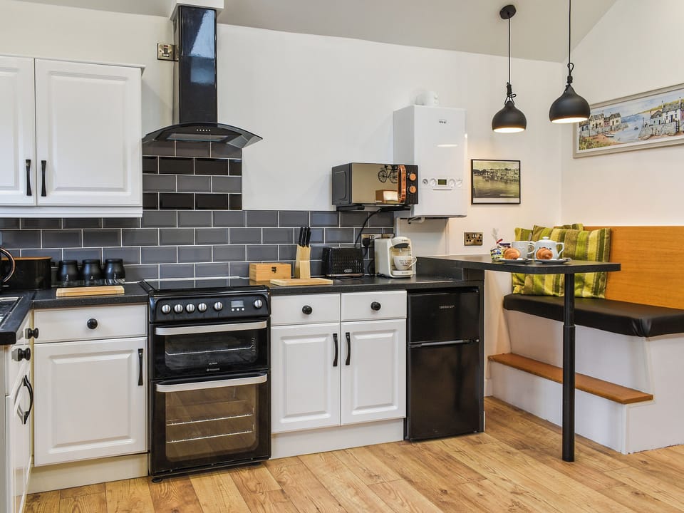 Open plan living space | Perthi Bach, Porthmadog