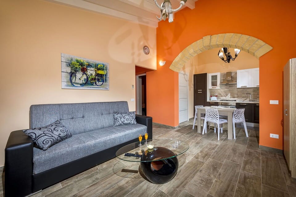 Bedroom, Living Room
