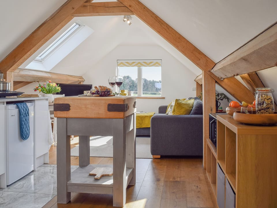Kitchen area | Shepherd&rsquo;s Loft, Ewelme
