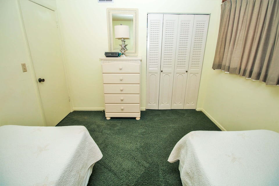 Guest bedroom