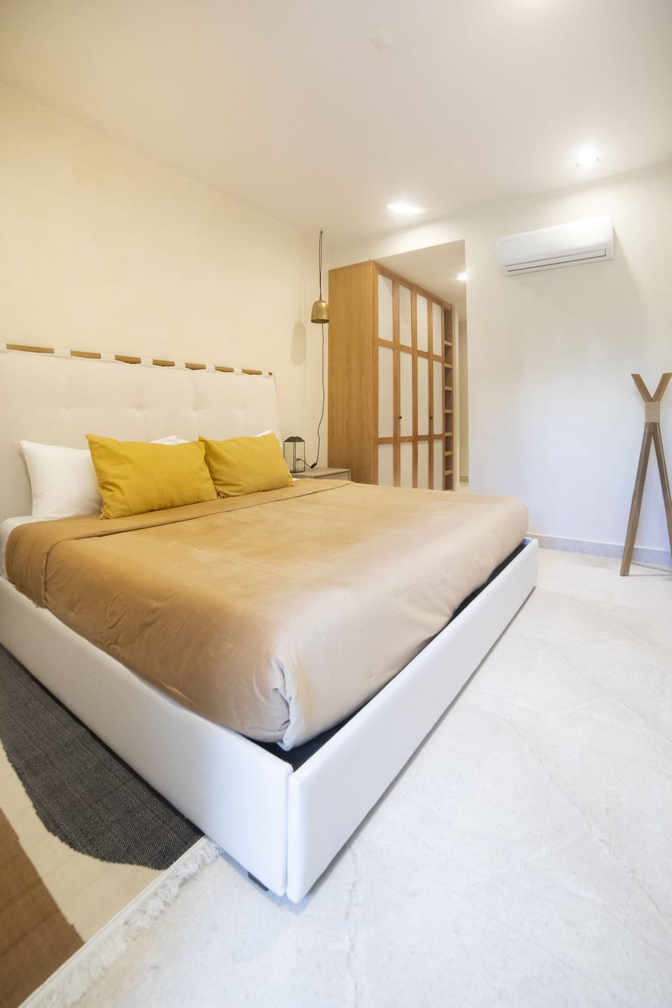 Deluxe Apartment | 2 bedrooms, in-room safe, iron/ironing board, free WiFi