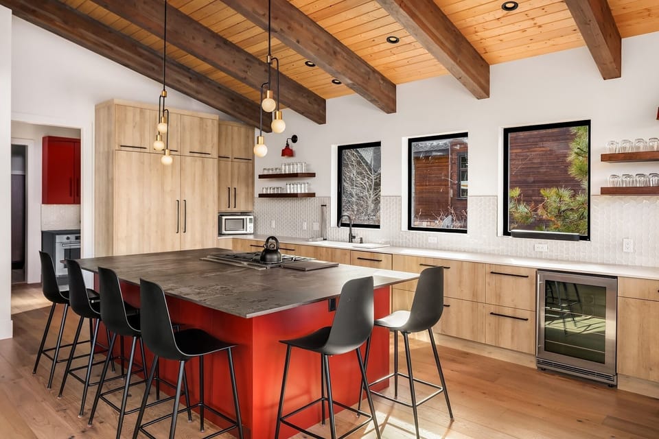 Designer Kitchen - All the best appliances