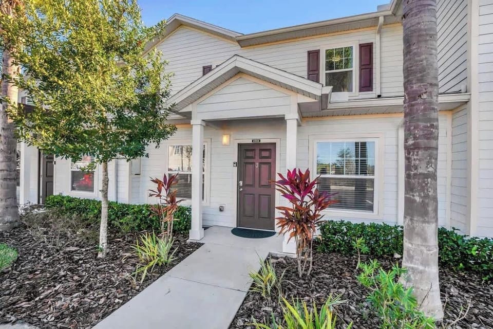 Enter into your perfect retreat!