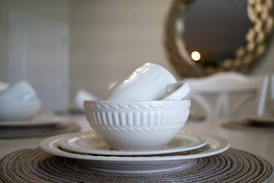 Dining place setting