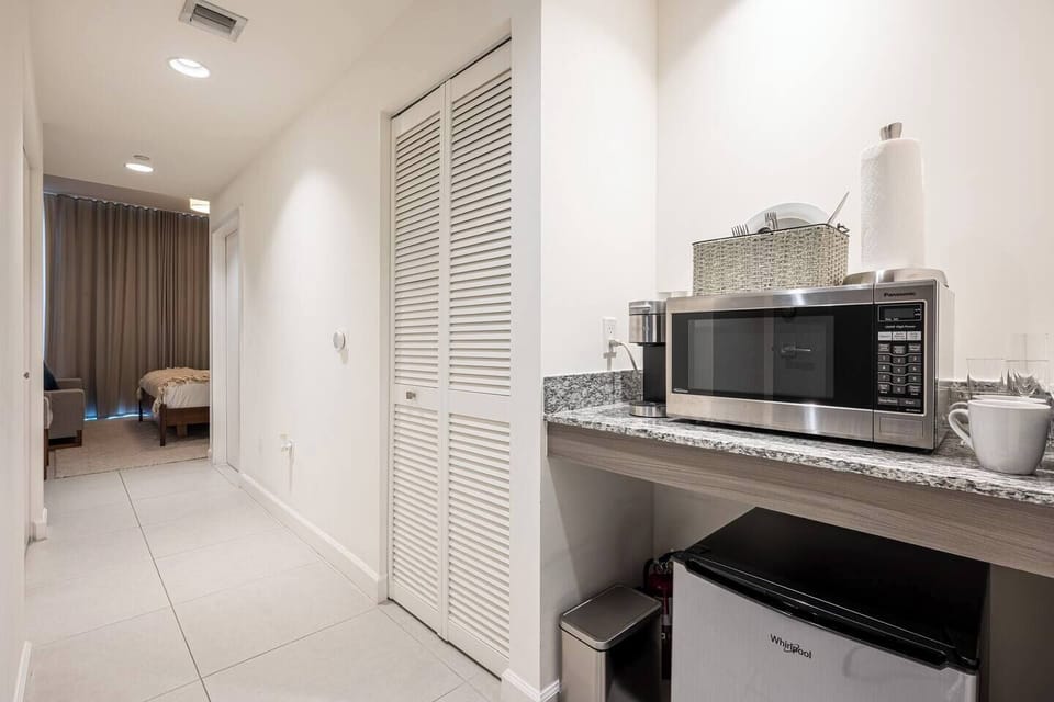 2nd Master has a King Size Bed, private bathroom and kitchen appliances.  Unit has a private entry door or connects with the rest of the apartment.  Available as single unit studio or as a part of the 3 bedroom unit.