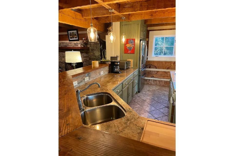 fully stocked kitchen