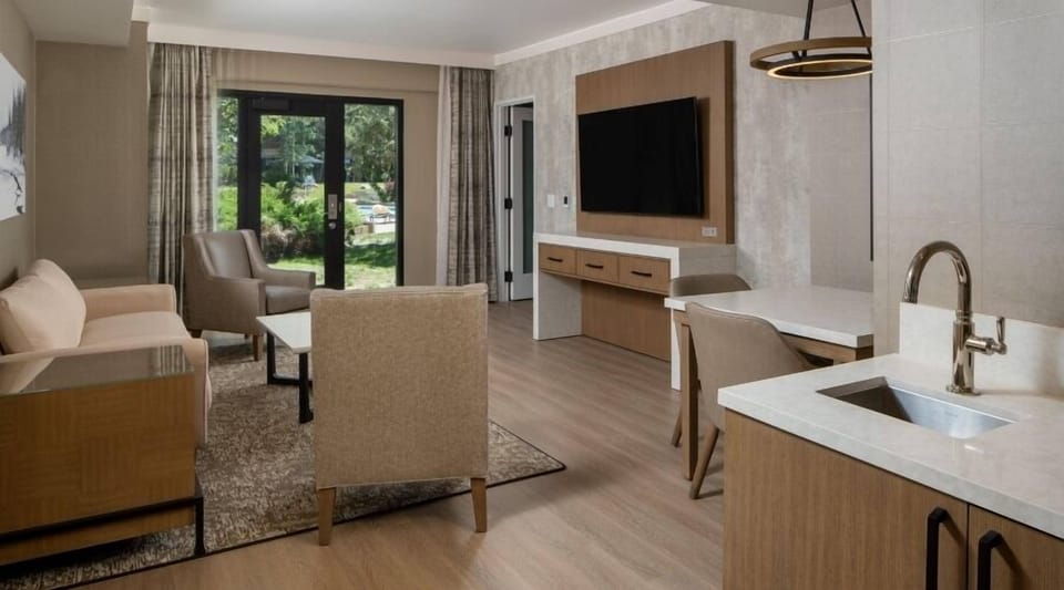 Flat-screen TV, pay movies