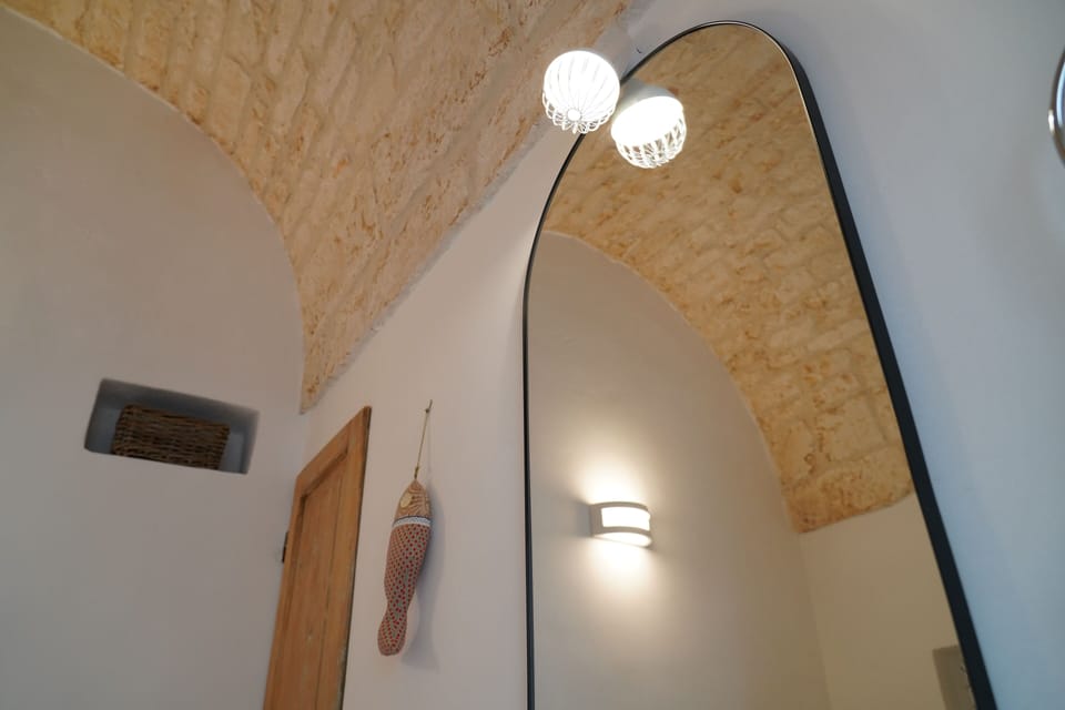 Classic House | Bathroom | Shower, rainfall showerhead, towels, soap