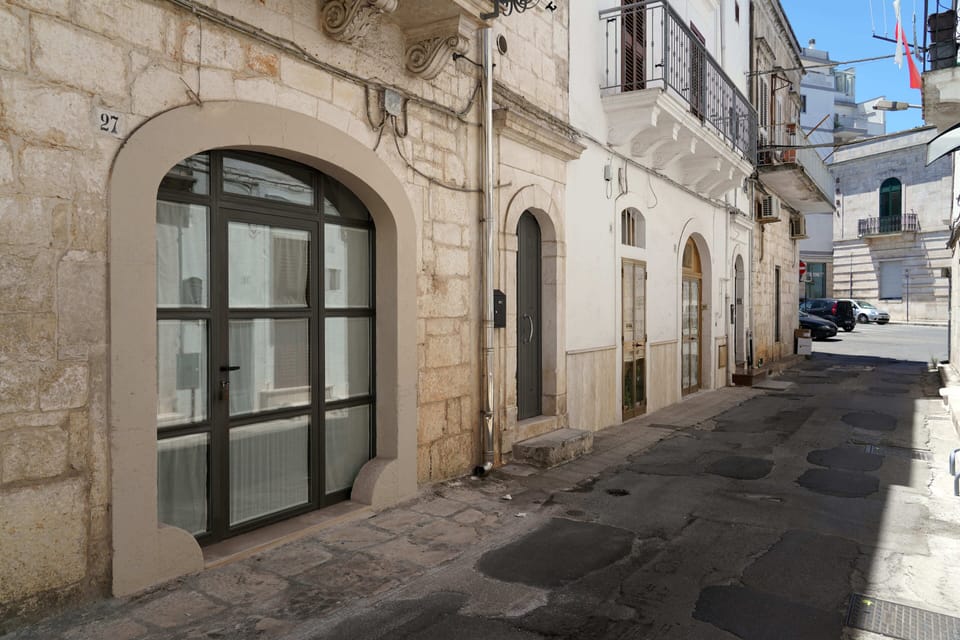 Classic House | Street view