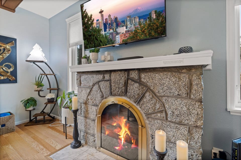 Smart TV to enjoy Roku streaming your favorite TV shows and movies.