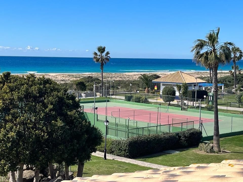 Urb Mar de Plata Tennis Courts and Padel Facilities