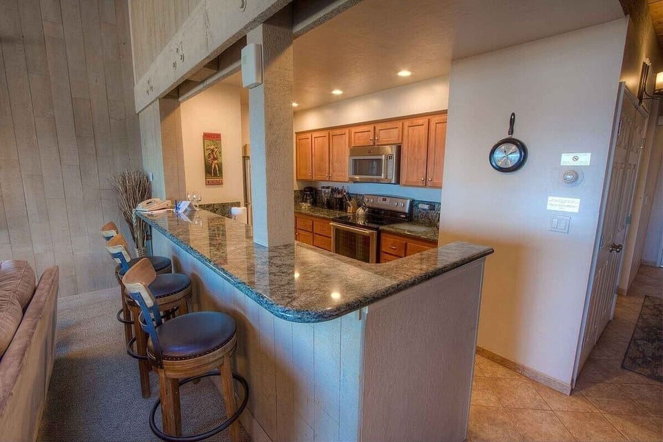 Condo, 5 Bedrooms | Private kitchen | Coffee/tea maker, fridge, toaster