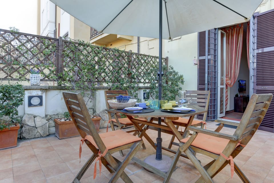 Apartment | Terrace/patio