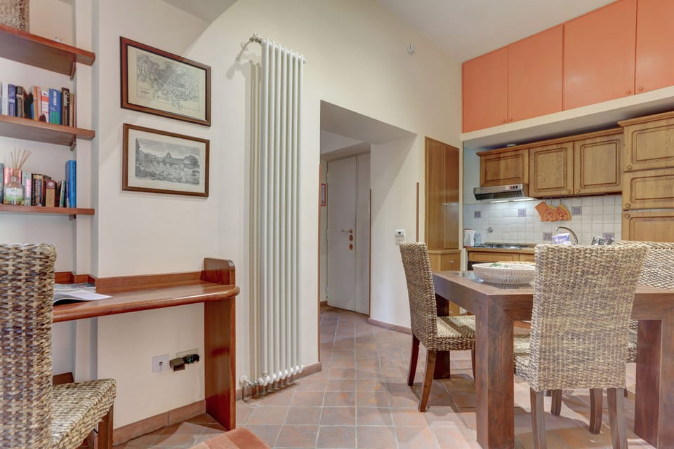 Apartment | Dining room