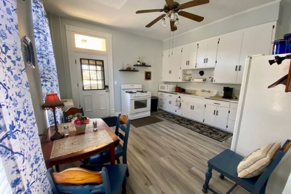 Large Kitchen.  
