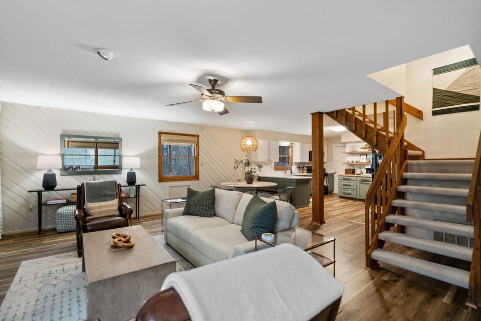 Living room. Enough space to relax and enjoy. 