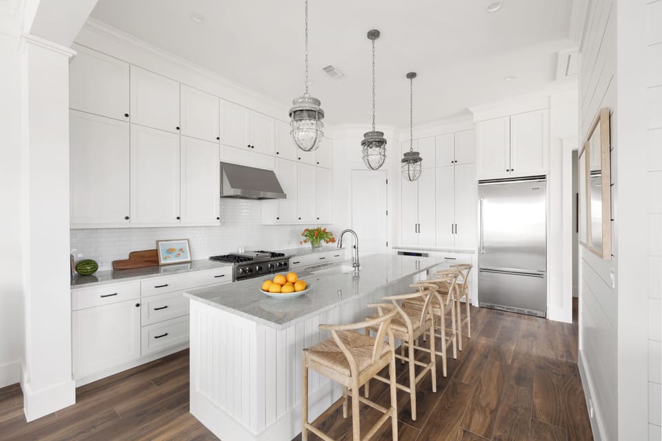 Gourmet Kitchen with a large island
