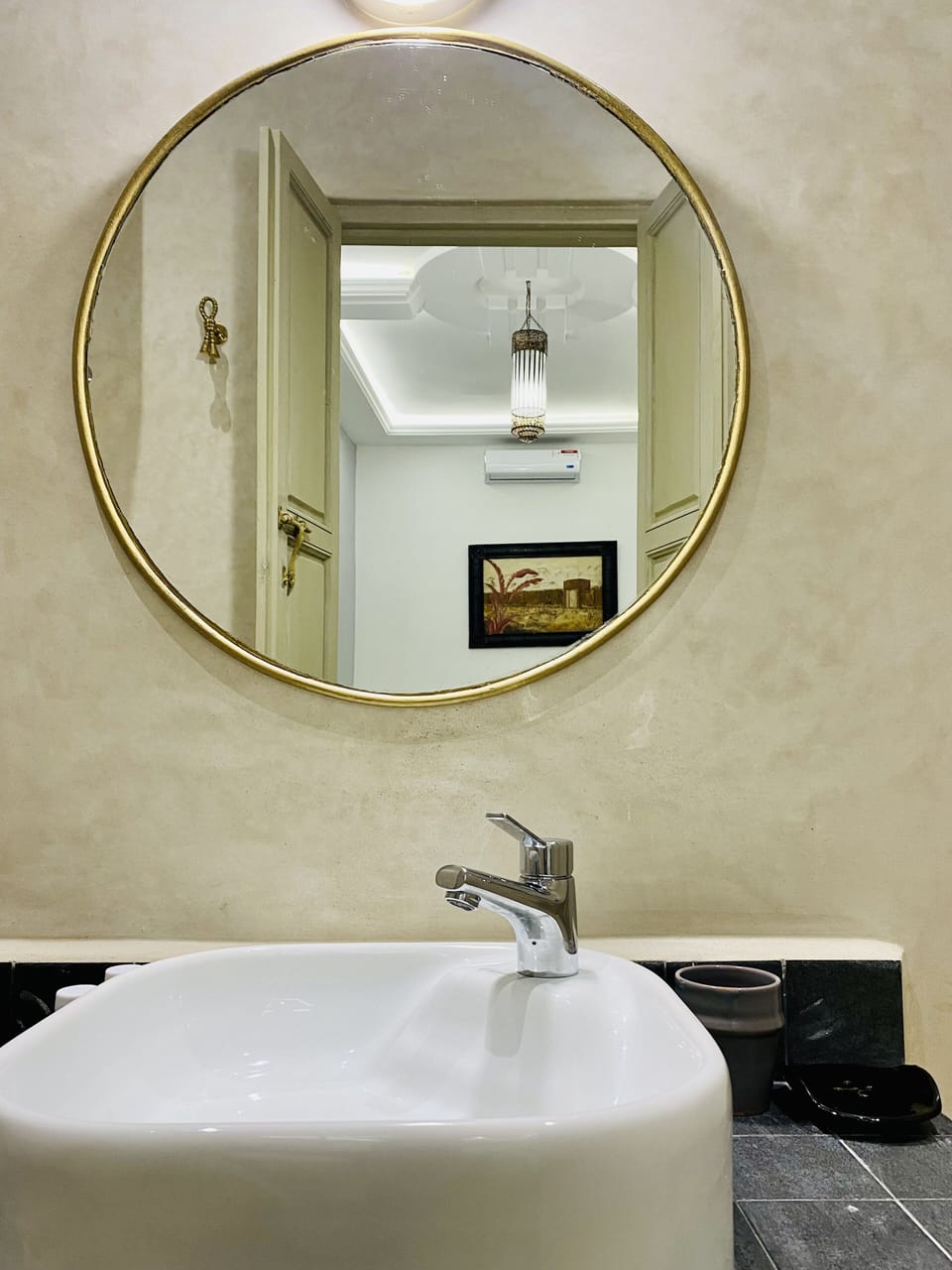 Deluxe Triple Room | Bathroom | Free toiletries, hair dryer, bidet, towels