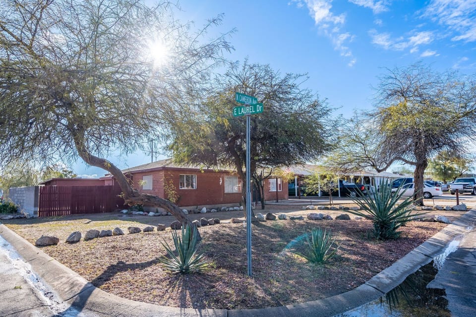 Huge corner lot and plenty of parking for everyone