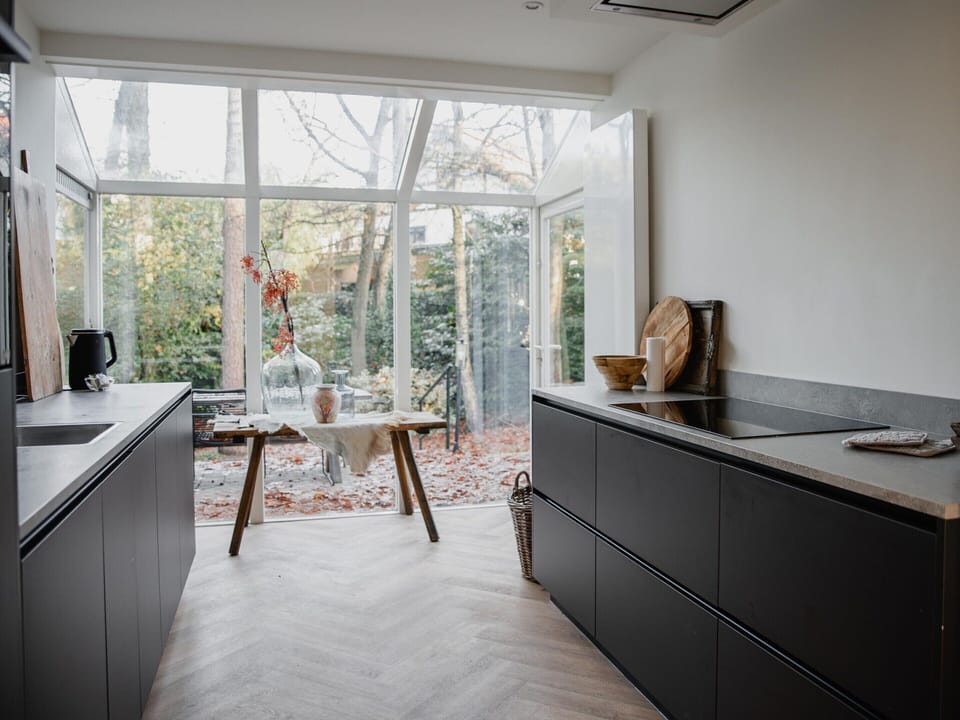 House | Private kitchen | Electric kettle, highchair