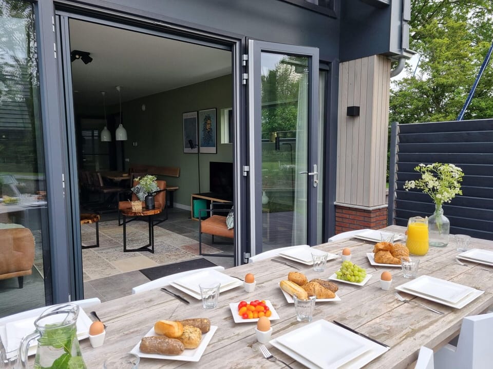 House | Dining
