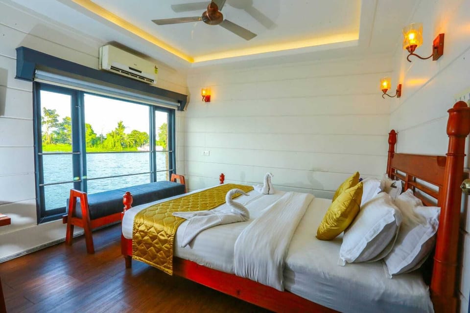 Premium Double Room | Blackout drapes, soundproofing, free WiFi, bed sheets