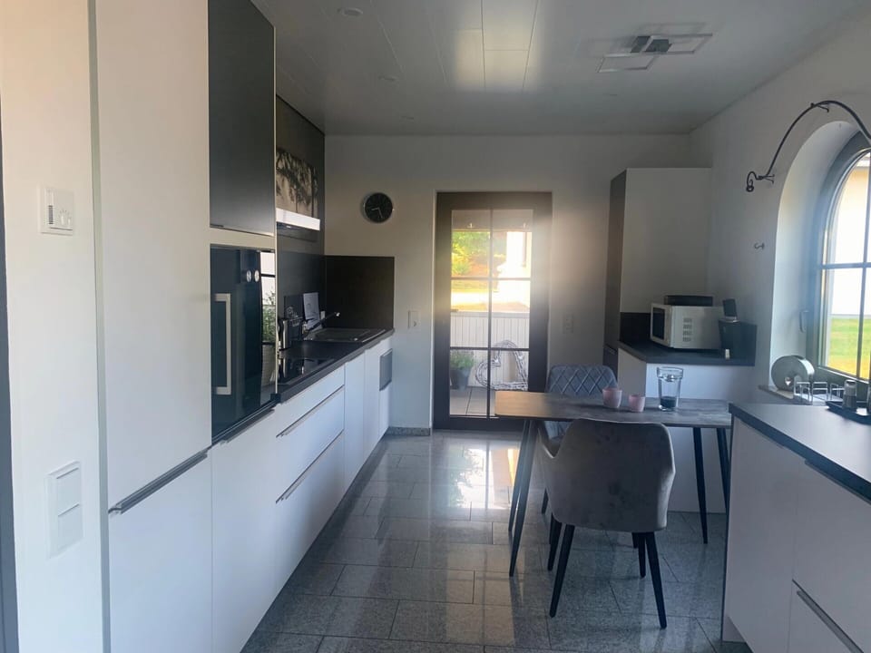 House | Private kitchen | Highchair