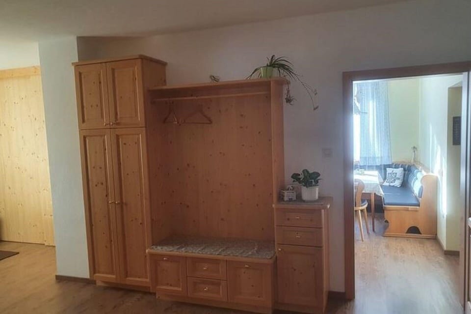 House | Dining