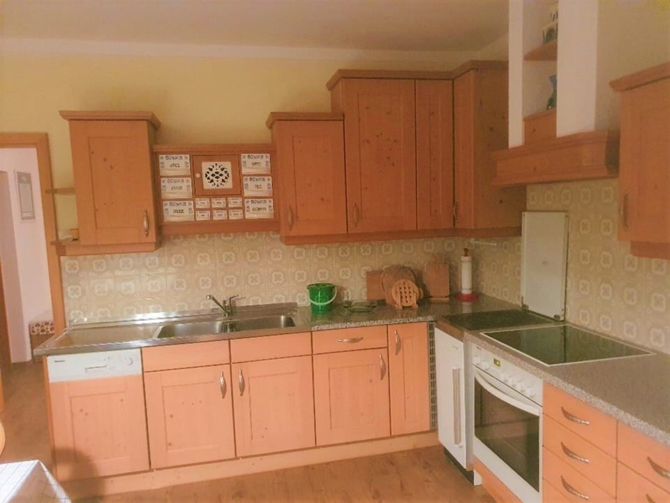 House | Private kitchen