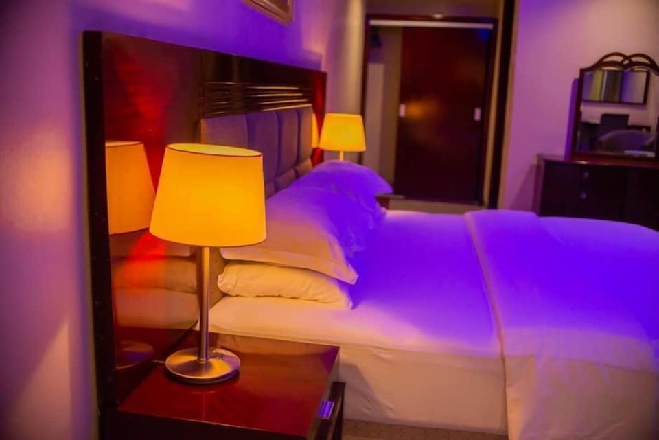 Family Suite | Desk, free WiFi