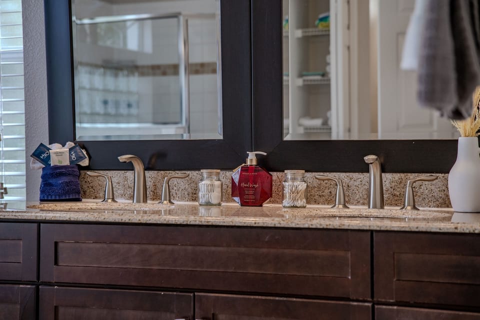 En-suite bathroom