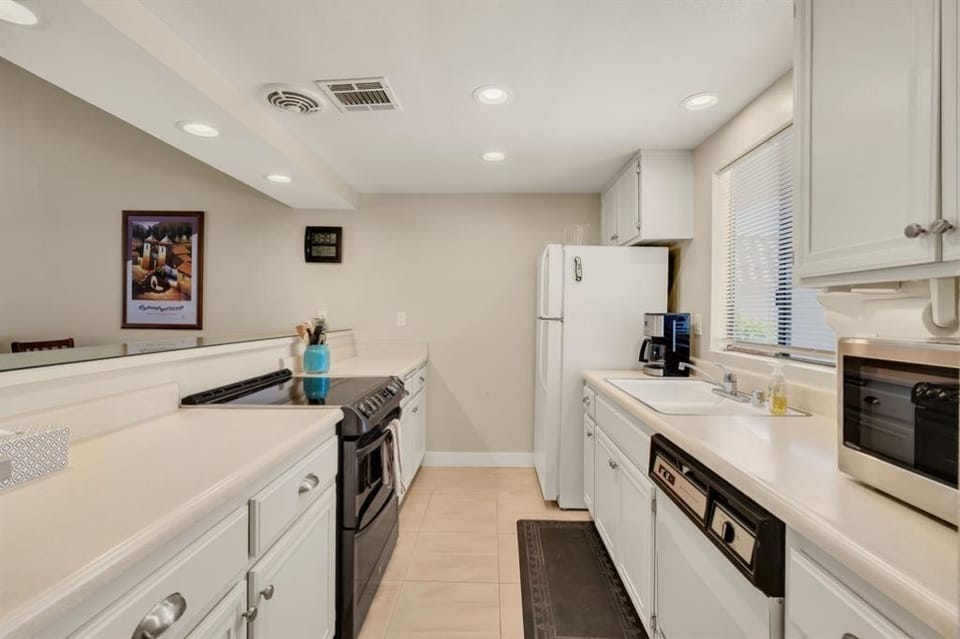 Fully stocked kitchen 