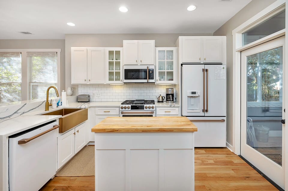 Fully equipped kitchen