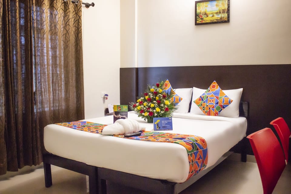 Deluxe Room | Egyptian cotton sheets, premium bedding, in-room safe, desk