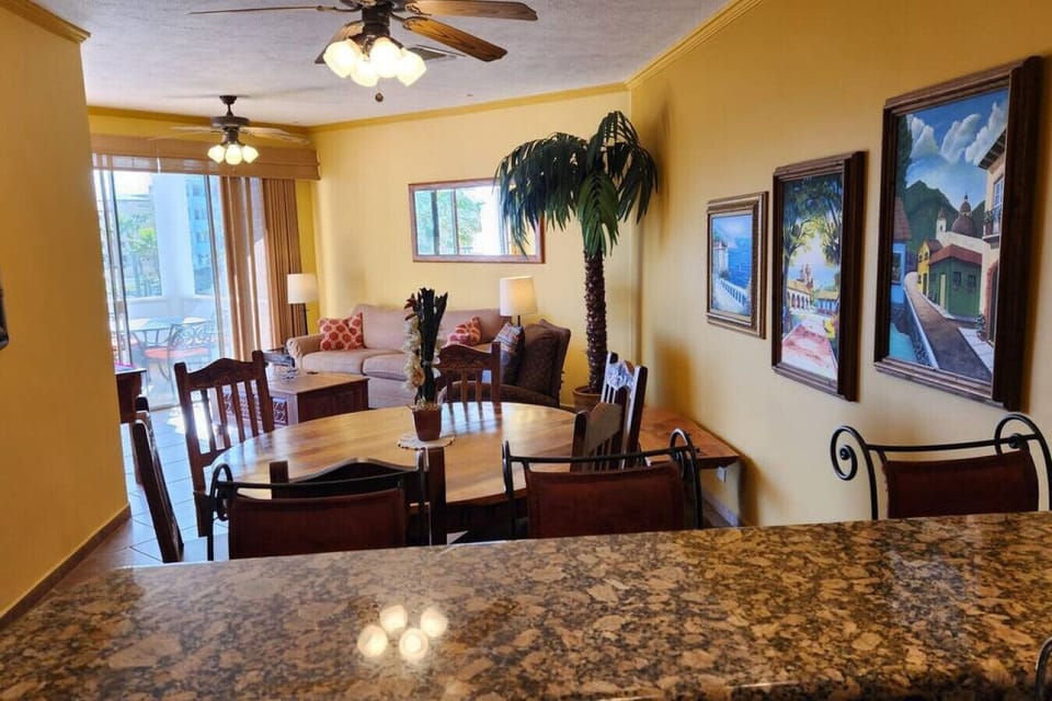 Dinning area for 6