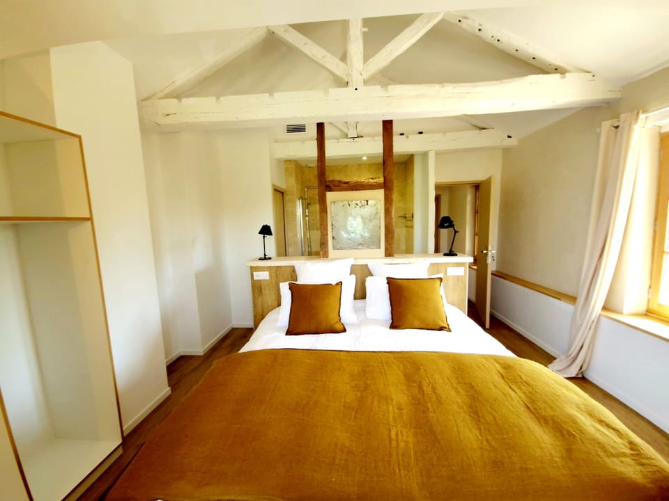 Superior Room, 1 Bedroom | Individually decorated, individually furnished, desk, laptop workspace