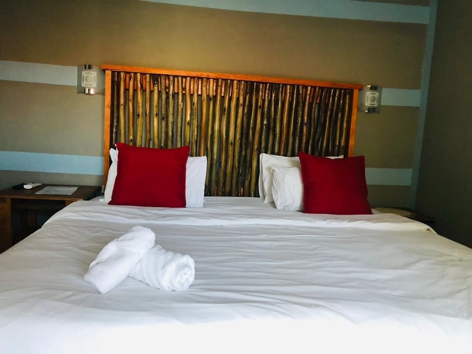 Family Room, 2 Bedrooms, Garden View | Hypo-allergenic bedding available, down comforters, minibar, desk