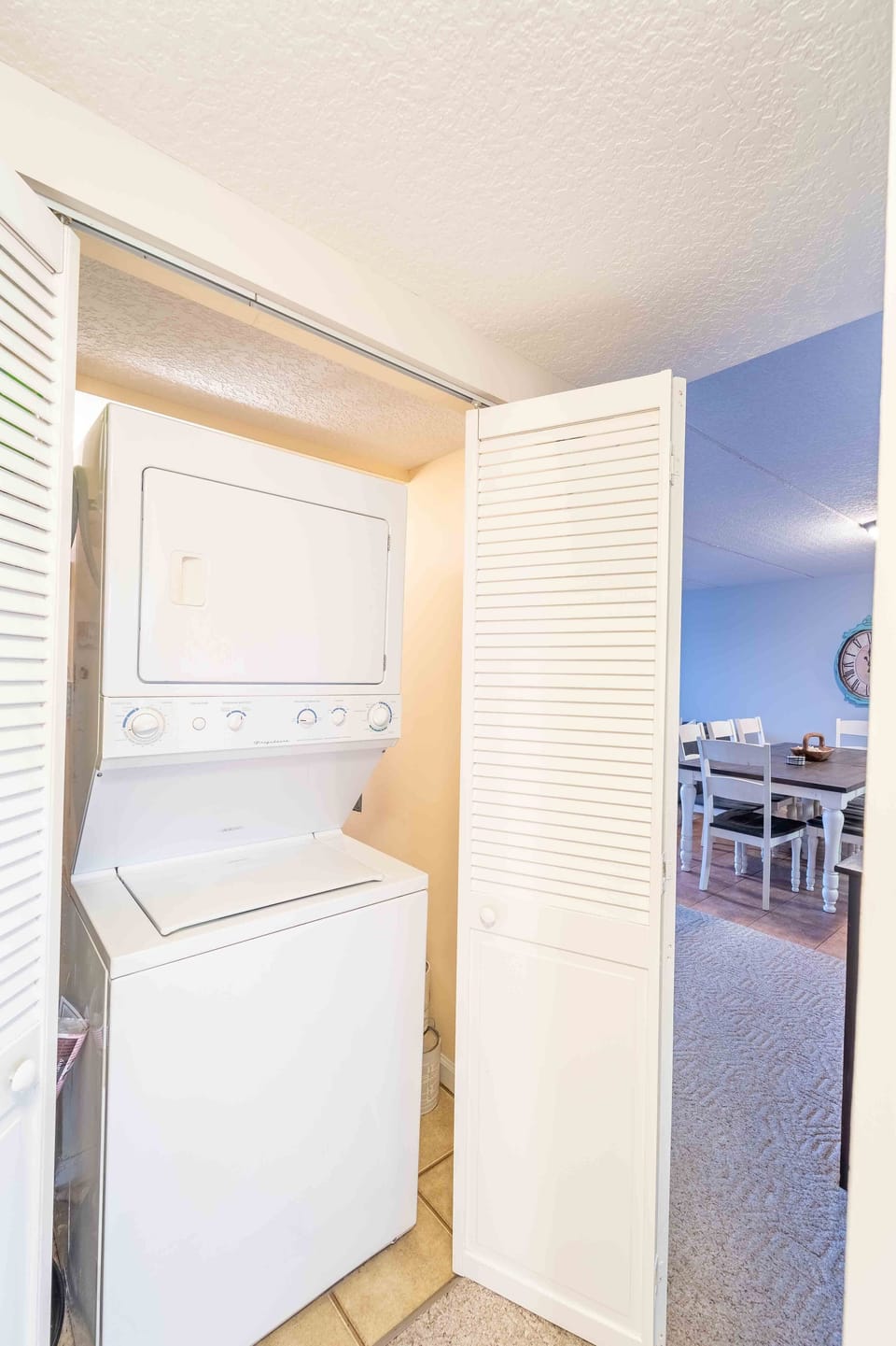 779 In-Unit Laundry Center