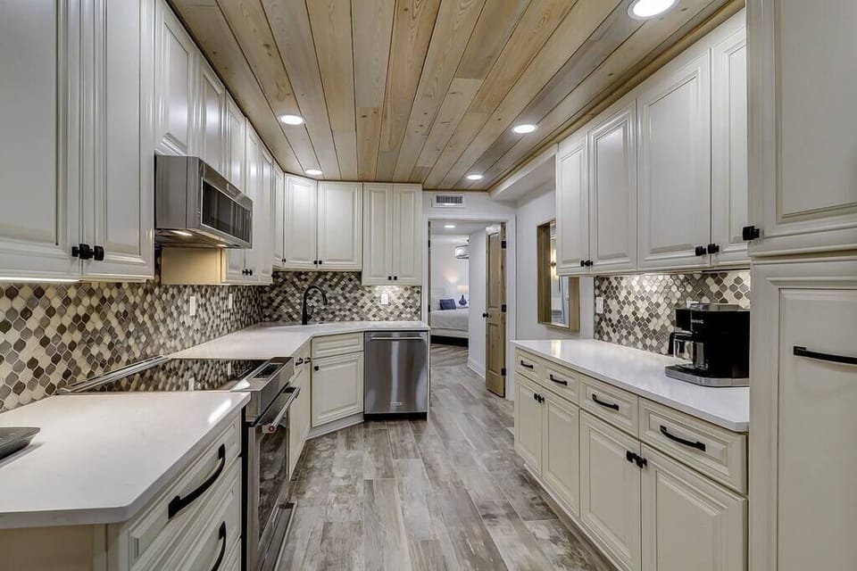Kitchen (1)