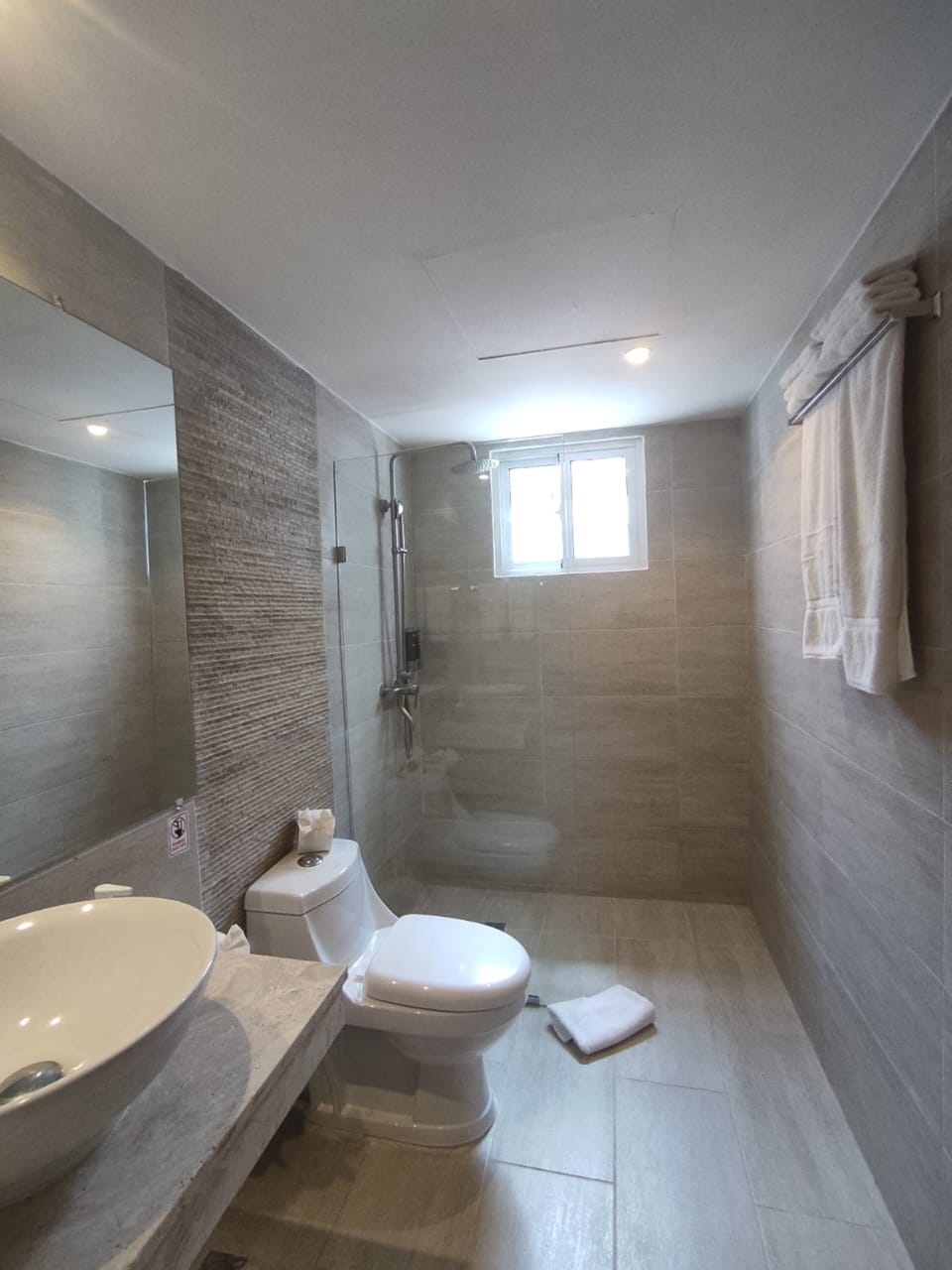Free toiletries, towels